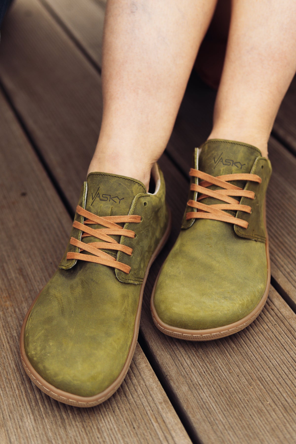 Barefoot boty vs. klasická obuv: Jaký je rozdíl?